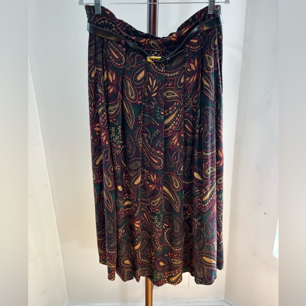 Sag Harbor Skirt Burgundy Long Paisley Pleated Pockets Size L